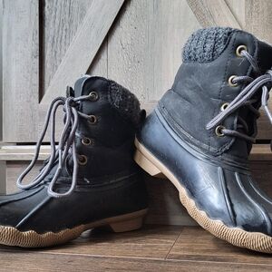 Black and Tan Winter Boots